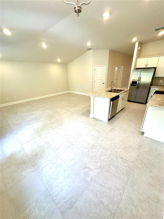 4635 Northeast 32nd Place Ocala, FL 34470 - Photo 5 of 12