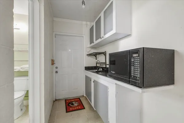 $227,900 | 1529 Live Oak Drive, Unit A, Tallahassee, FL 32301