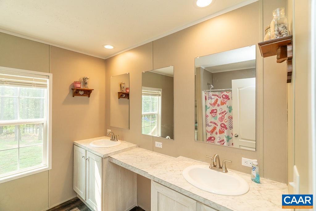 1075 Middle Fork Road Palmyra, VA 22963 - Photo 29 of 45