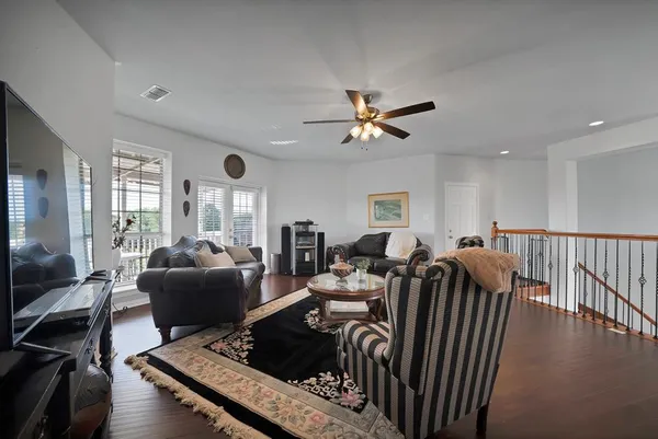 $699,000 | 1611 Mustang Court, Cedar Hill, TX 75104