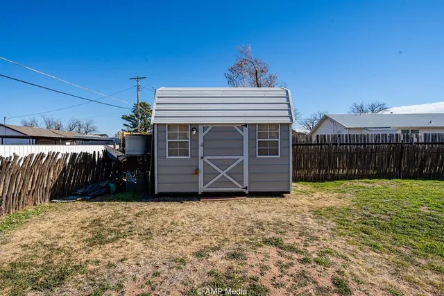 $115,000 | 803 East 7th Street, Rotan, TX 79546