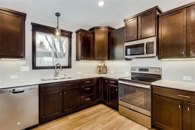 $239,900 | 320 North Warren Avenue, Unit 401, Rose Hill, KS 67133