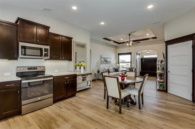 $239,900 | 320 North Warren Avenue, Unit 401, Rose Hill, KS 67133