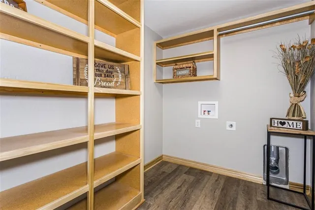 $239,900 | 320 North Warren Avenue, Unit 401, Rose Hill, KS 67133