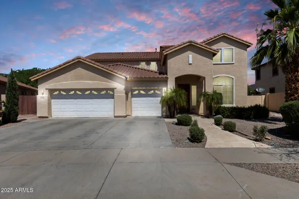 $675,000 | 7604 North 87th Drive, Glendale, AZ 85305