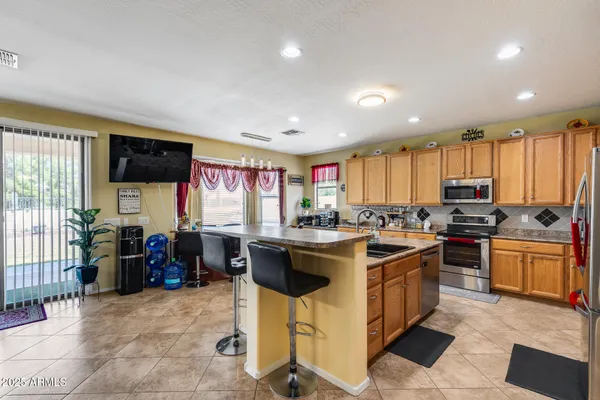 $675,000 | 7604 North 87th Drive, Glendale, AZ 85305