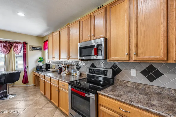 $675,000 | 7604 North 87th Drive, Glendale, AZ 85305