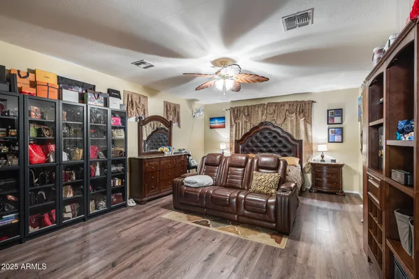 $675,000 | 7604 North 87th Drive, Glendale, AZ 85305
