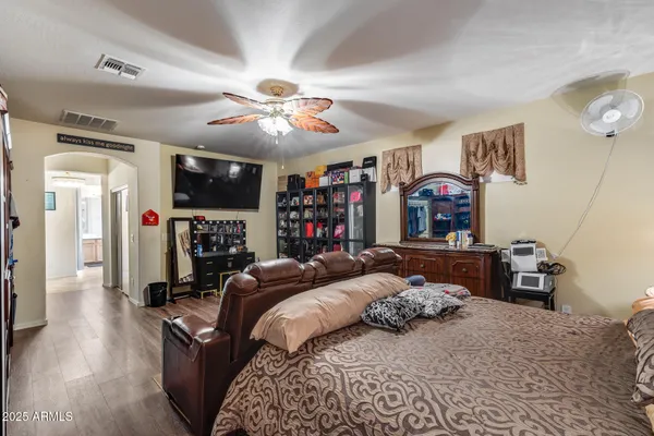 $675,000 | 7604 North 87th Drive, Glendale, AZ 85305