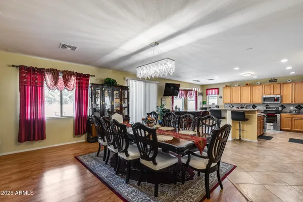 $675,000 | 7604 North 87th Drive, Glendale, AZ 85305