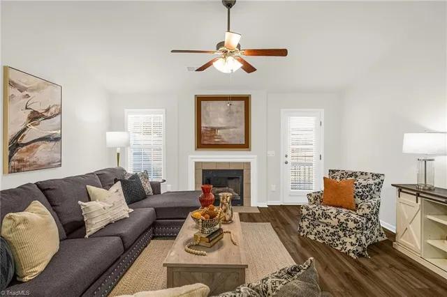 $265,000 | 706 Chas Court, High Point, NC 27265