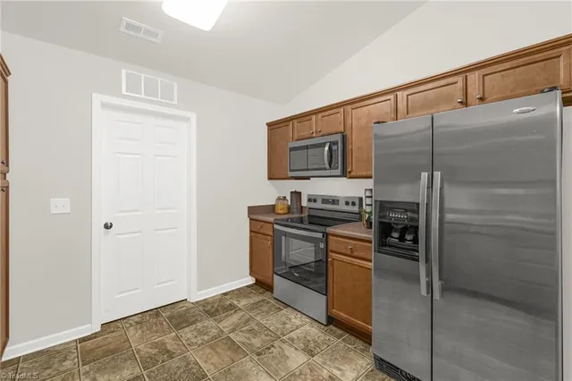 $265,000 | 706 Chas Court, High Point, NC 27265