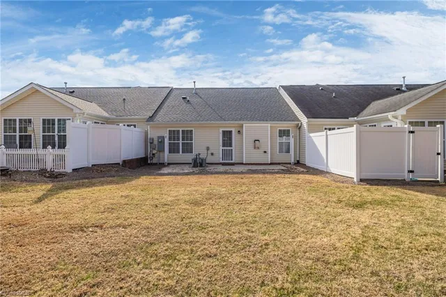 $265,000 | 706 Chas Court, High Point, NC 27265