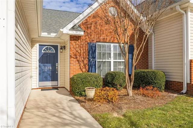 $265,000 | 706 Chas Court, High Point, NC 27265