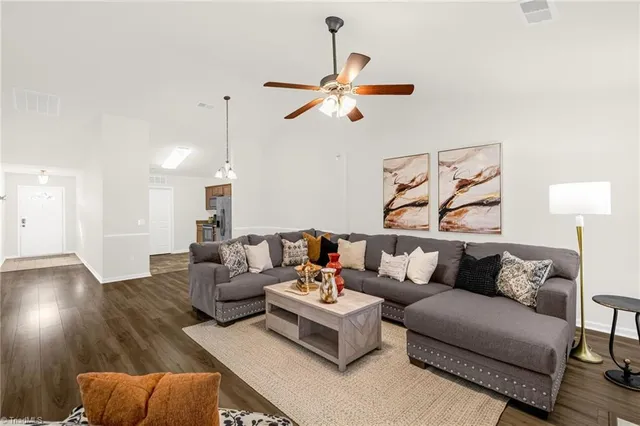 $265,000 | 706 Chas Court, High Point, NC 27265