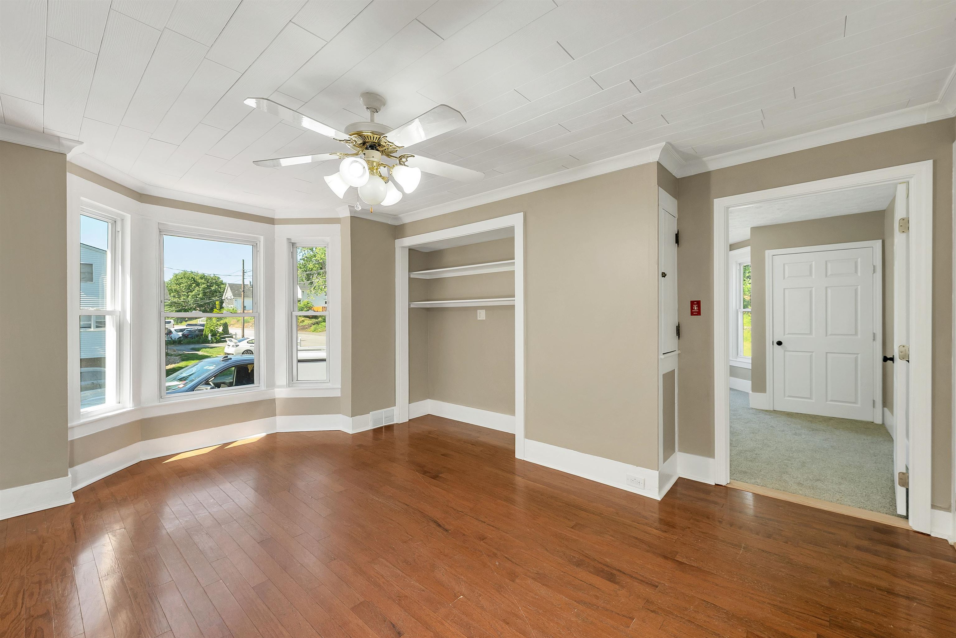 16 Brook Street Derry, NH 03038 - Photo 30 of 60