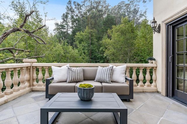 a view of outdoor space yard and patio