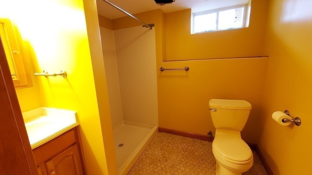 24 Thornton Road Worcester, MA 01606 - Photo 14 of 19 Gallery Image 14