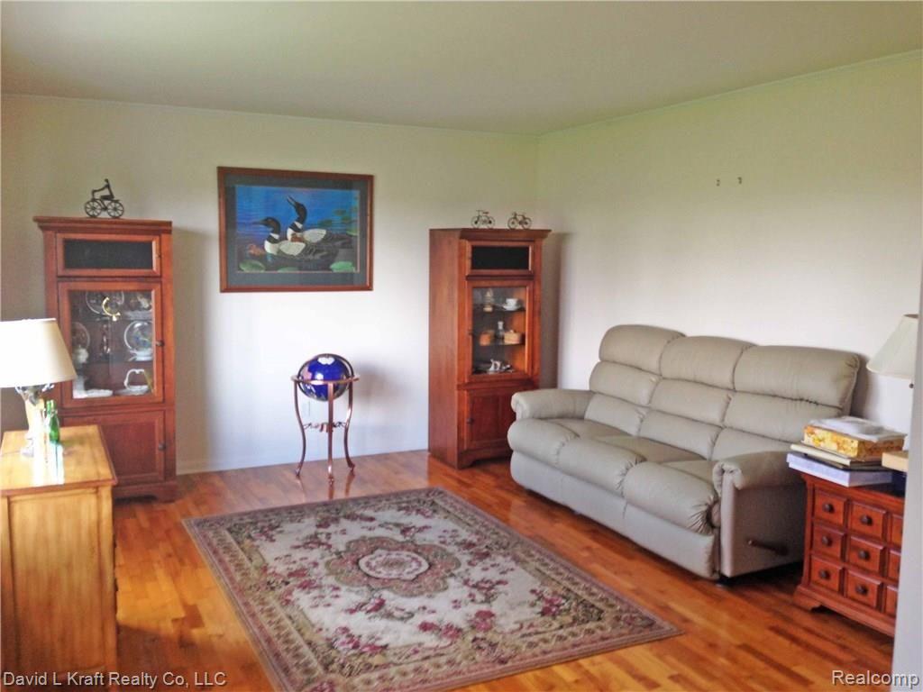 252 South Grassmere Road Bad Axe, MI 48413 - Photo 4 of 12 252SGrassmere6.jpg