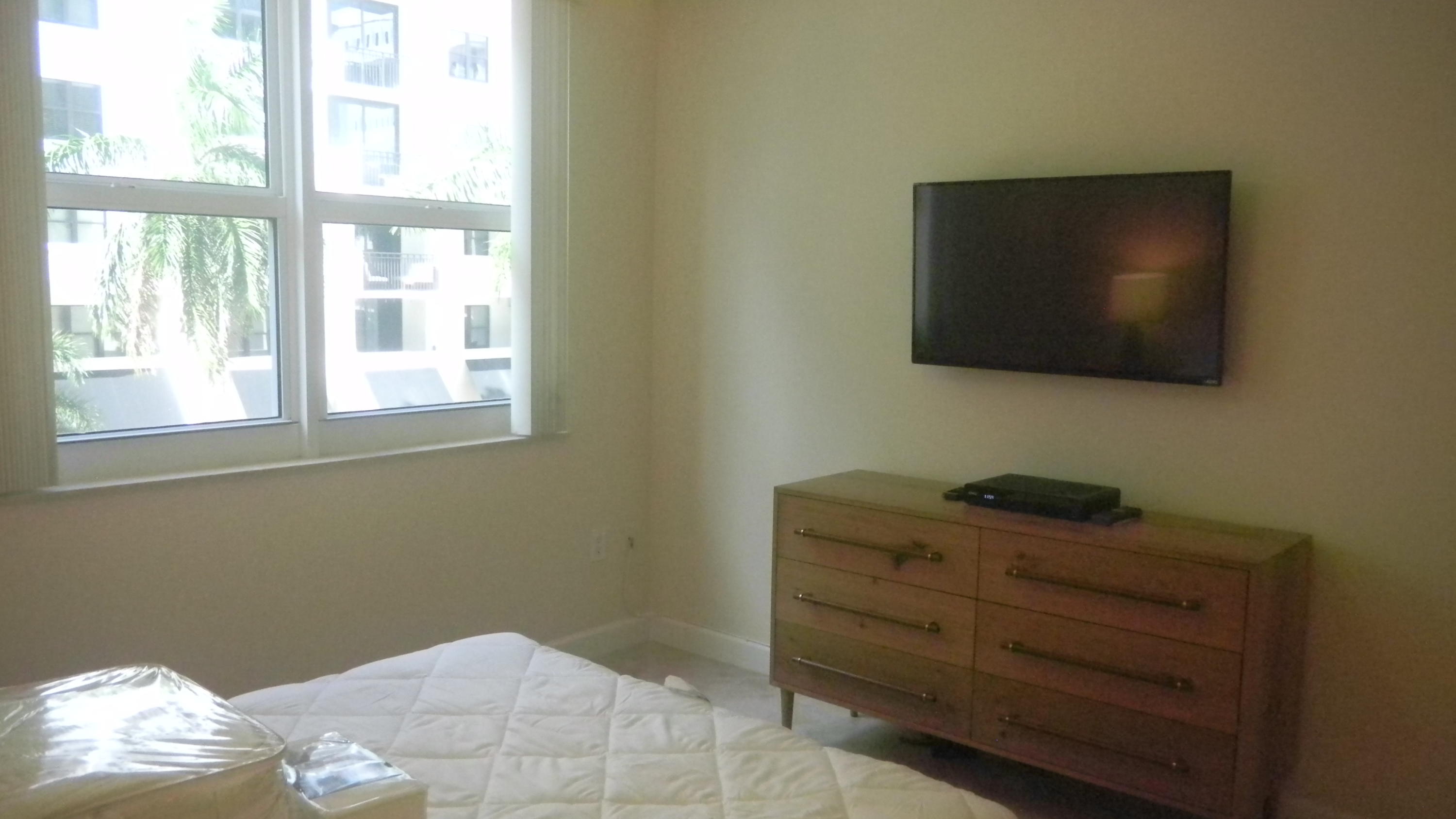 99 Southeast Mizner Boulevard, Unit 343 Boca Raton, FL 33432 - Photo 14 of 40 Master Bedroom