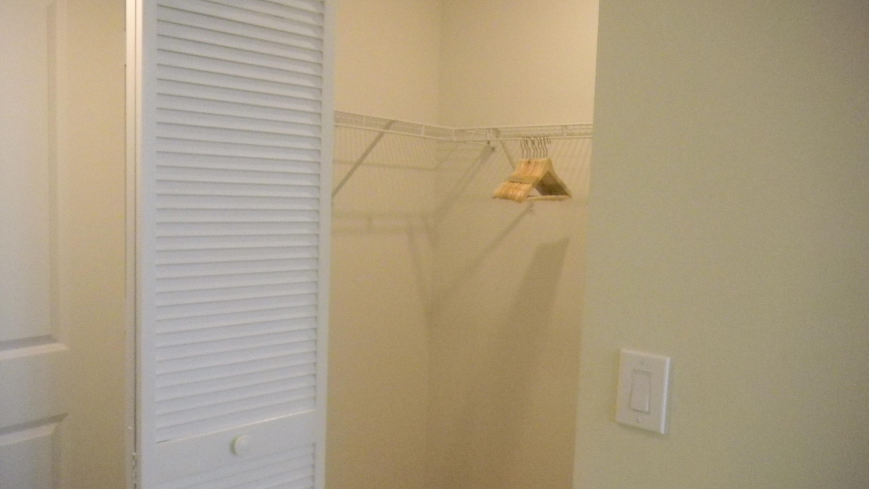 99 Southeast Mizner Boulevard, Unit 343 Boca Raton, FL 33432 - Photo 17 of 40 MBR Walk-in Closet