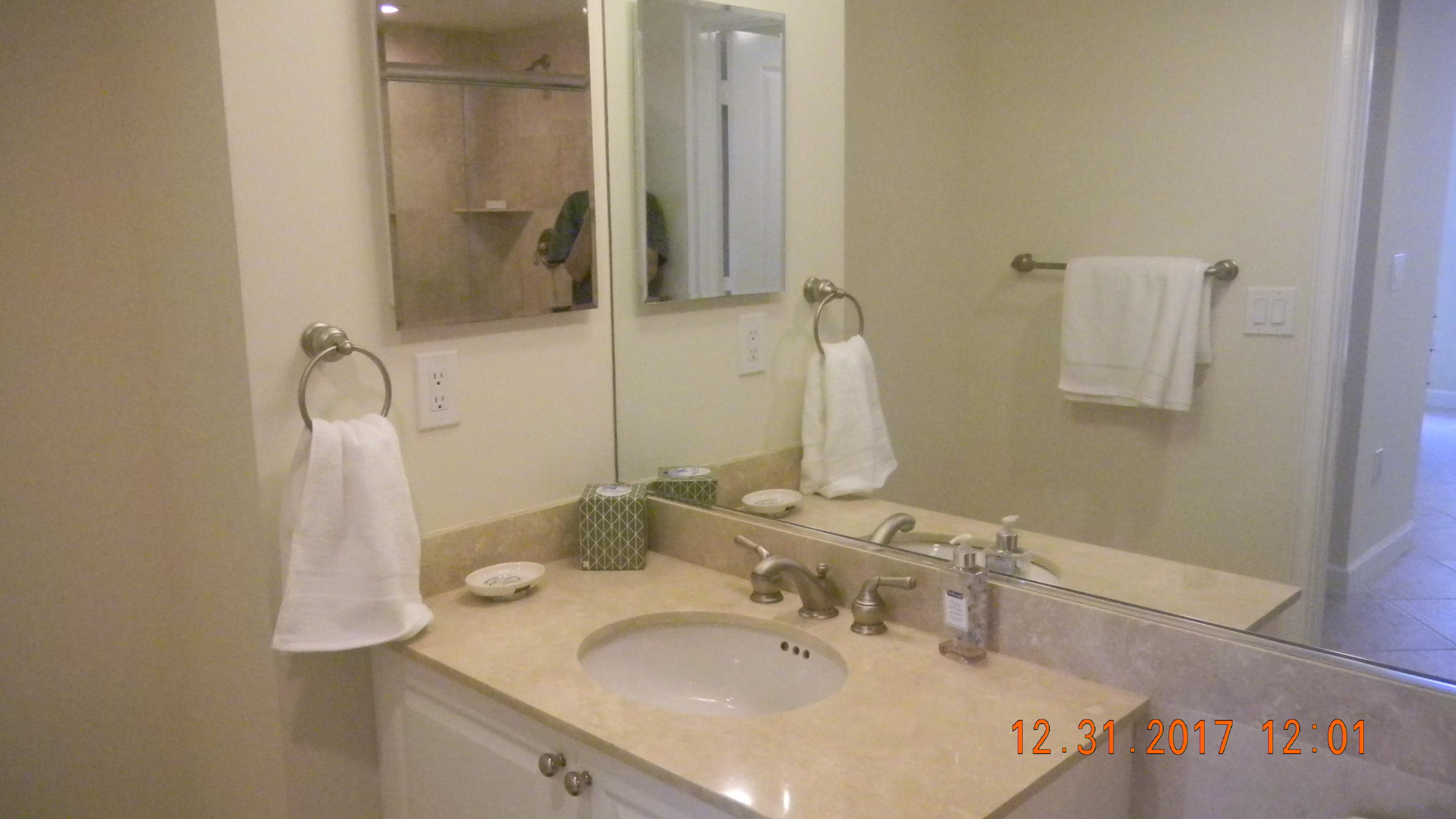 99 Southeast Mizner Boulevard, Unit 343 Boca Raton, FL 33432 - Photo 21 of 40 Master Bathroom