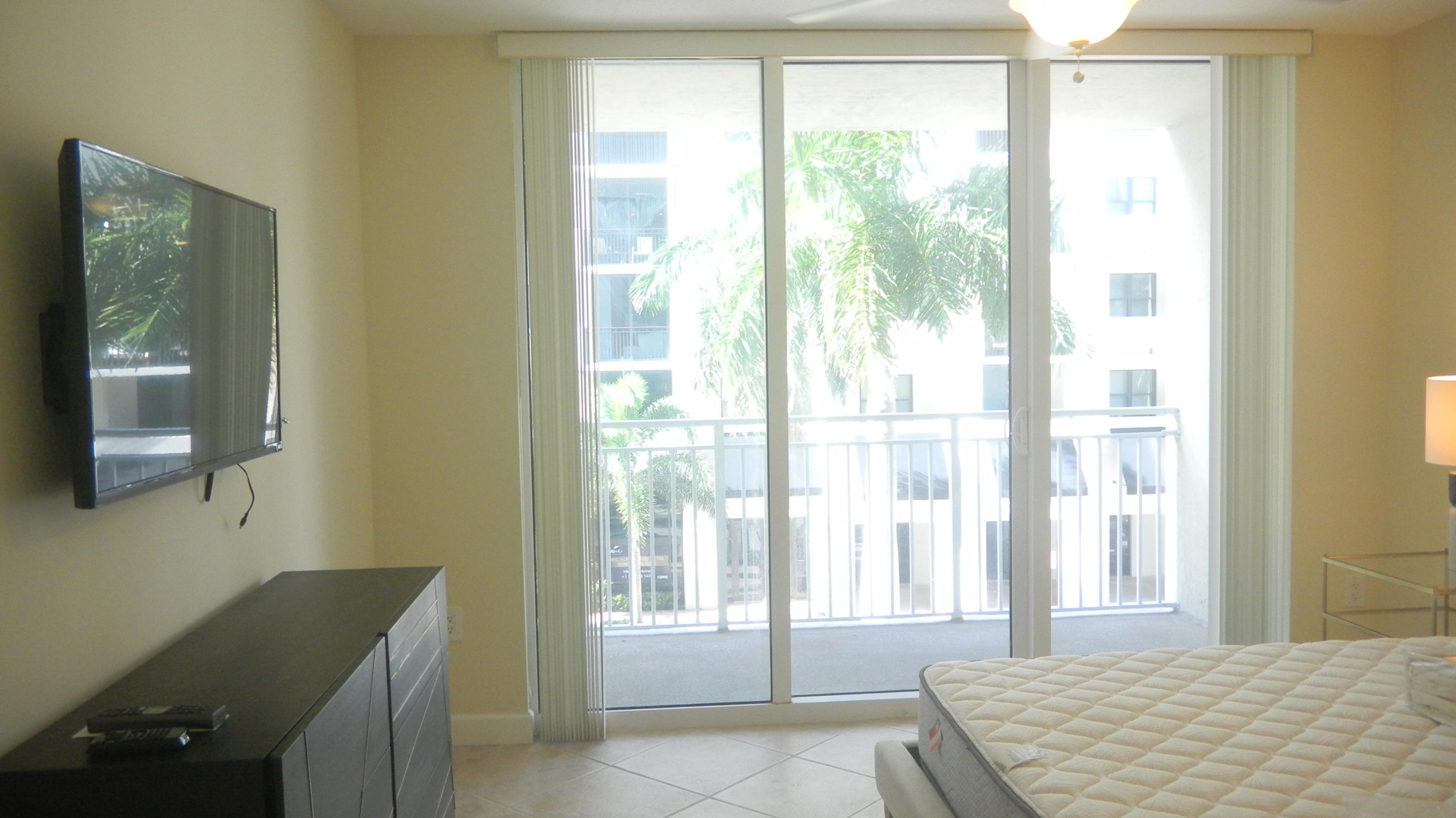 99 Southeast Mizner Boulevard, Unit 343 Boca Raton, FL 33432 - Photo 22 of 40 2nd Bedroom