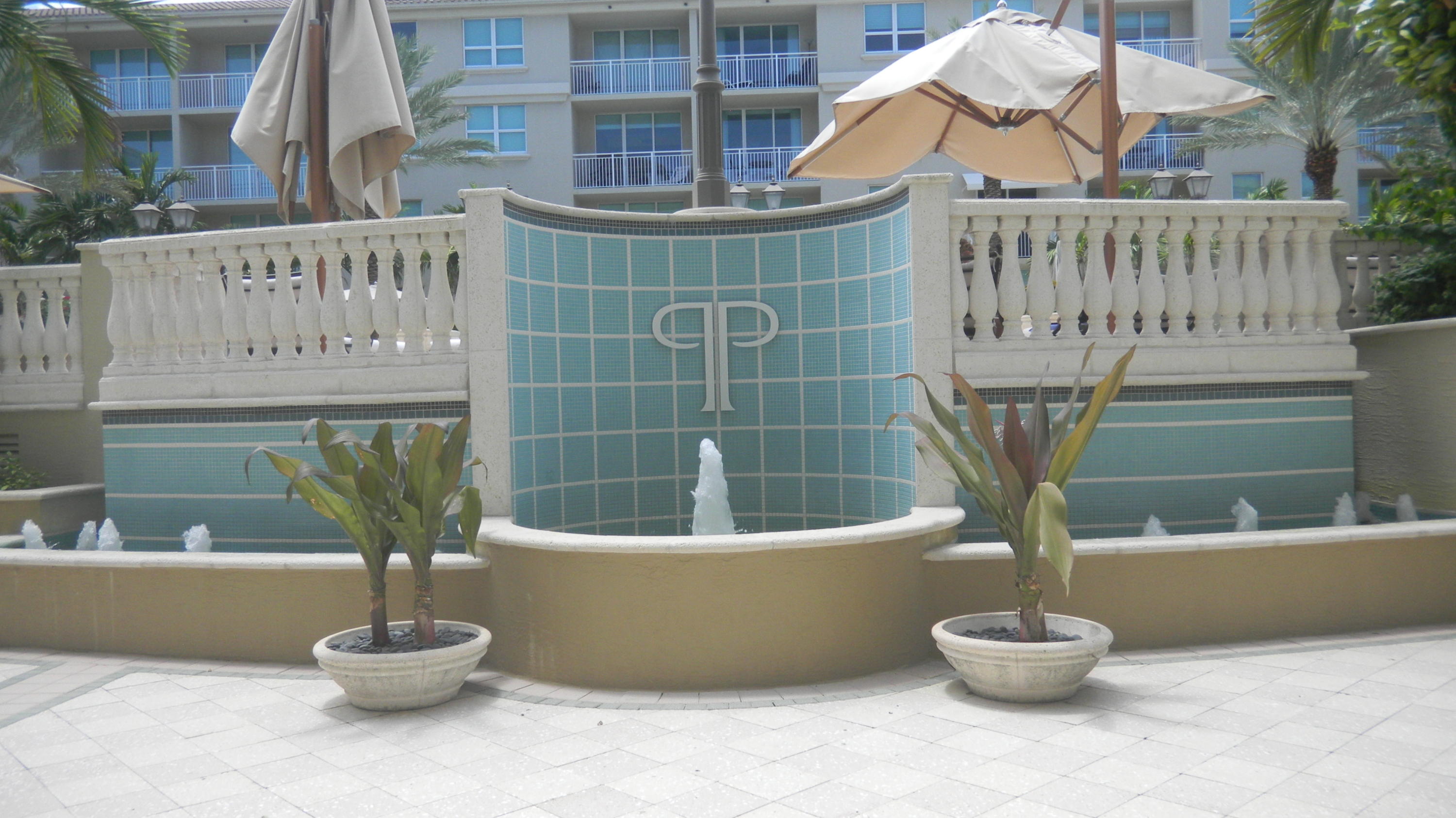 99 Southeast Mizner Boulevard, Unit 343 Boca Raton, FL 33432 - Photo 33 of 40 Pool Deck