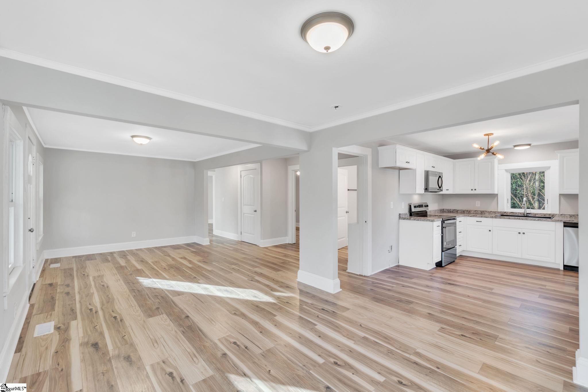 339 Briarcliff Road Spartanburg, SC 29301 - Photo 8 of 25 Gallery Image 8