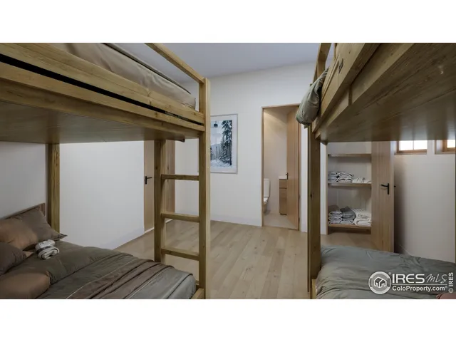 a black and white photo of a living room