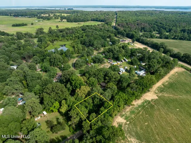 $7,500 | 0 Debbie Drive, Canton, MS 39046