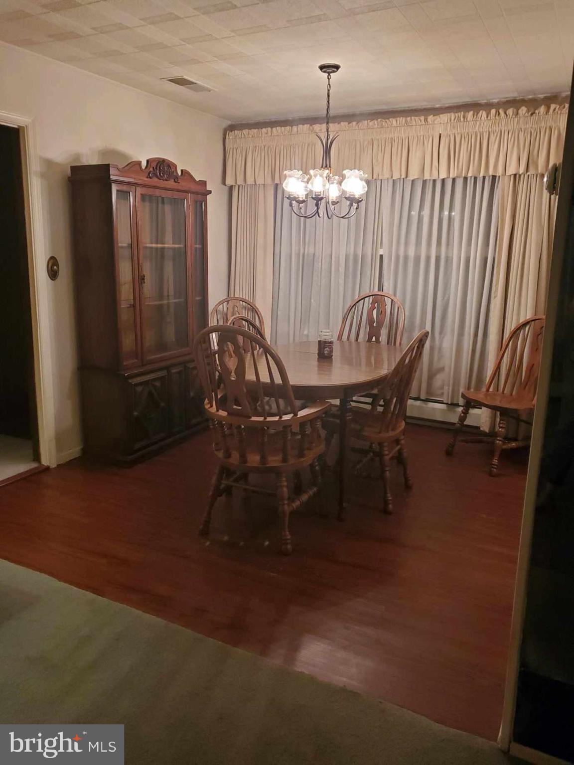 25 Conifer Road Levittown, PA 19057 - Photo 3 of 8