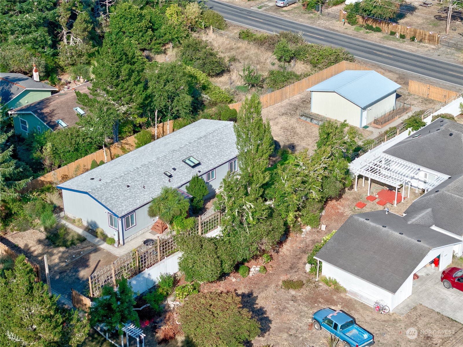 26507 Sandridge Road Nahcotta, WA 98640 - Photo 38 of 40 an aerial view of a house with a garden