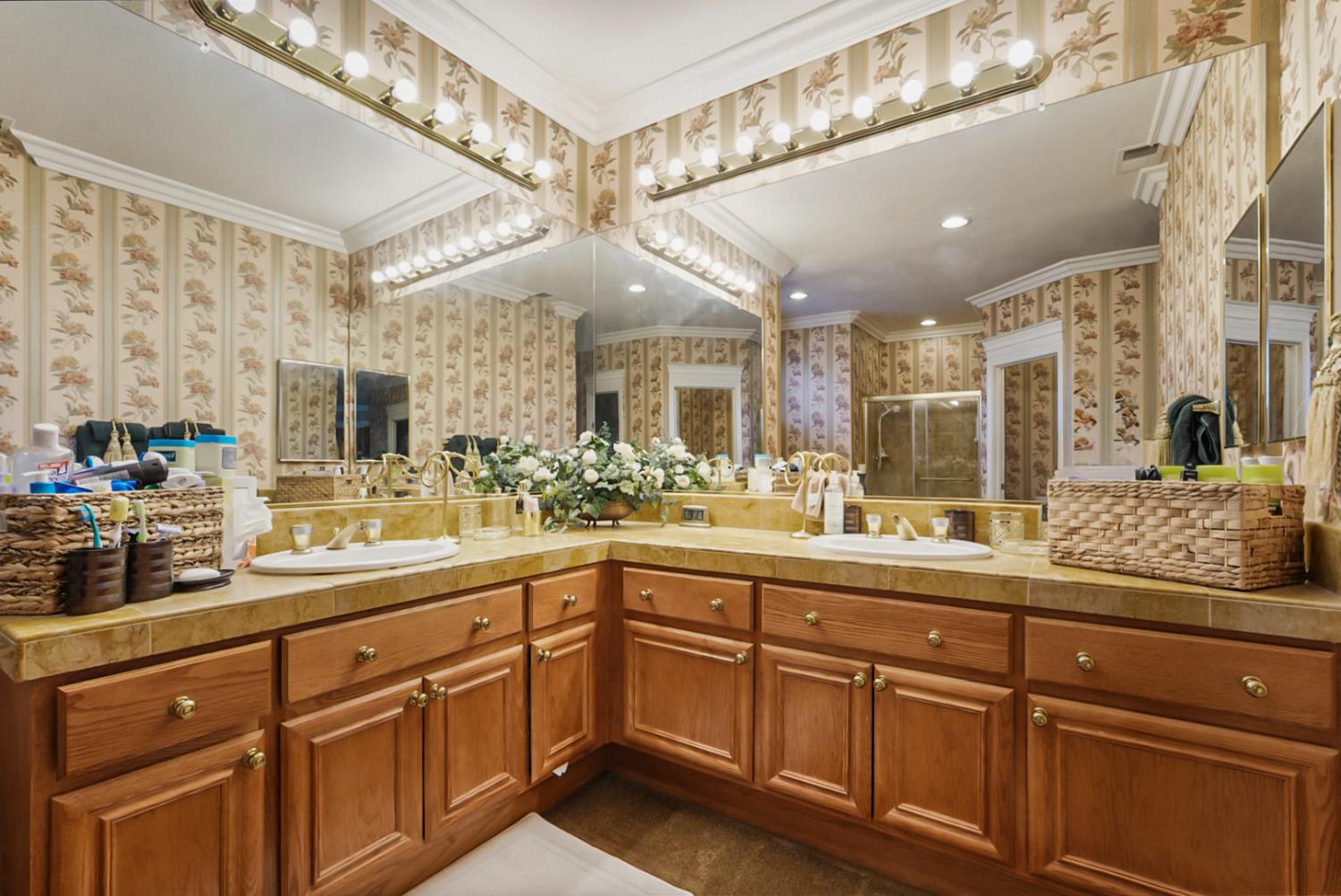 482 Quail Run Circle Tracy, CA 95377 - Photo 25 of 52 Master Bathroom