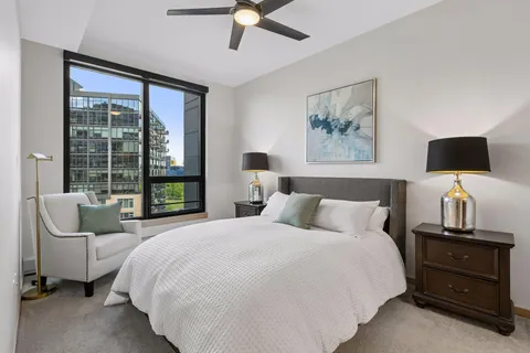 $595,000 | 1240 South 2nd Street, Unit 716, Minneapolis, MN 55415