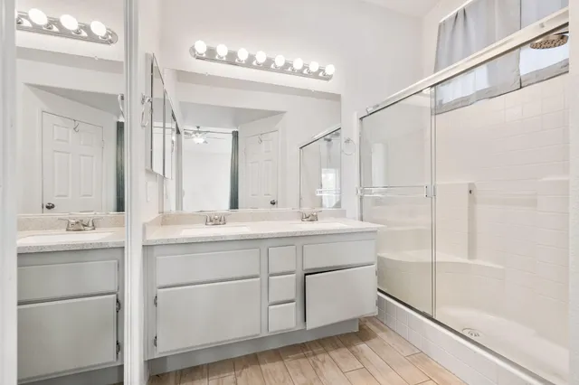 a view of walk in closet