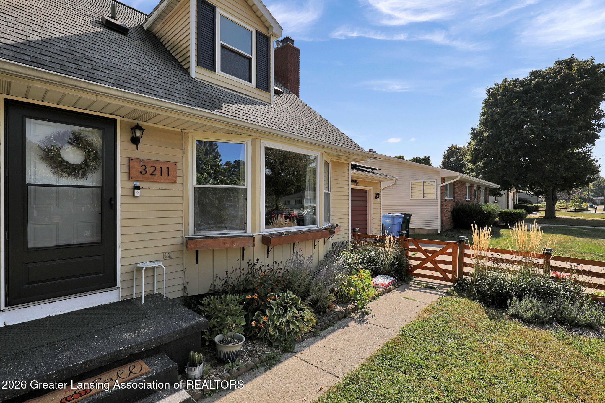 3211 Lawdor Road Lansing, MI 48911 - Photo 33 of 35 25-web-or-mls-Open Ended Media-24