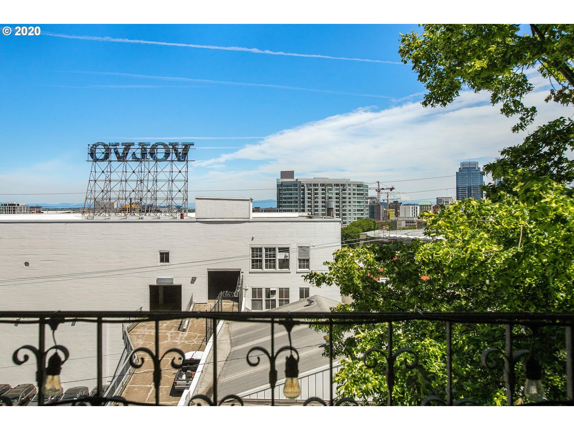 731 Southwest King Avenue, Unit 16 Portland, OR 97205 - Photo 25 of 27