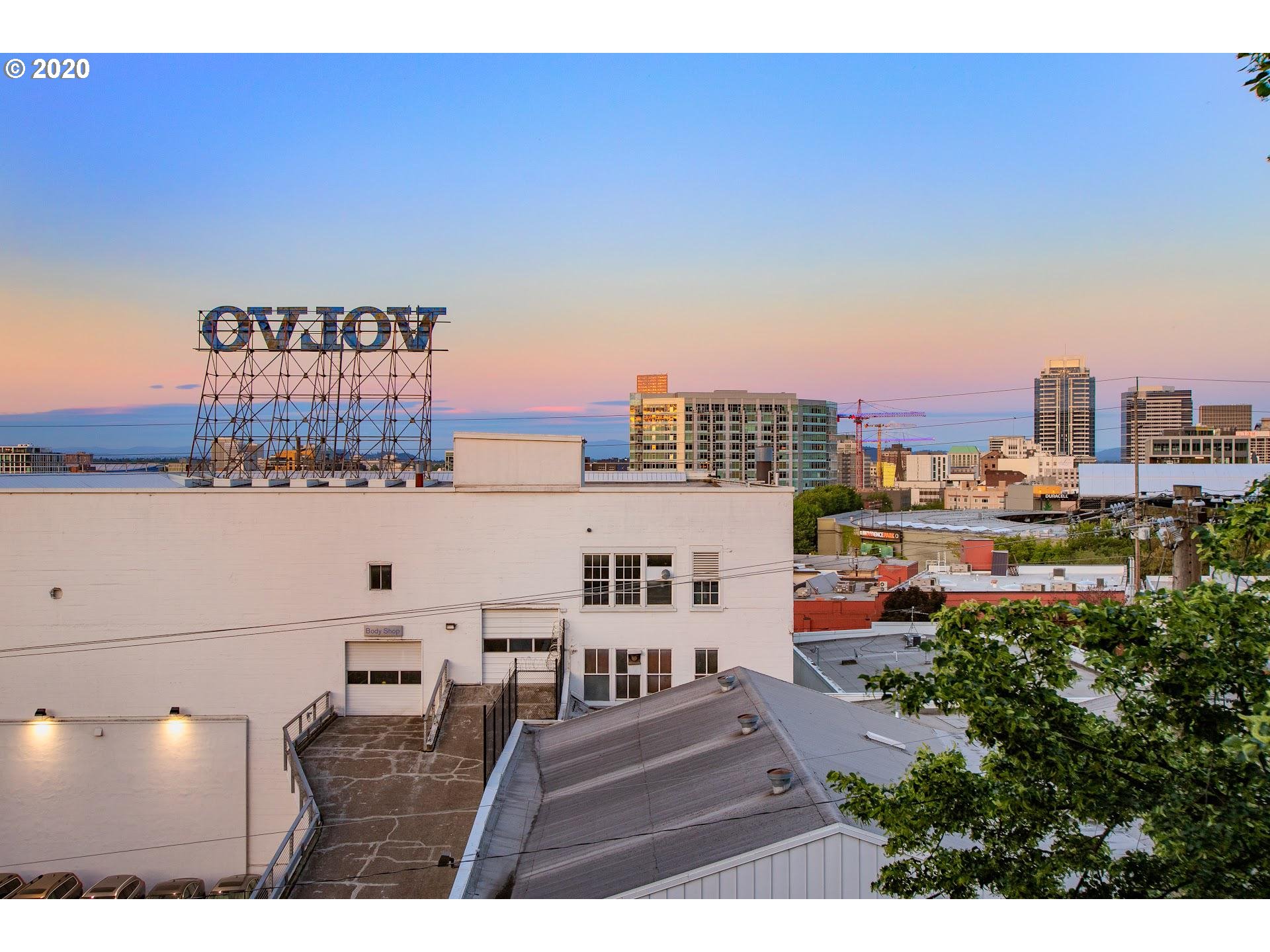 731 Southwest King Avenue, Unit 16 Portland, OR 97205 - Photo 26 of 27