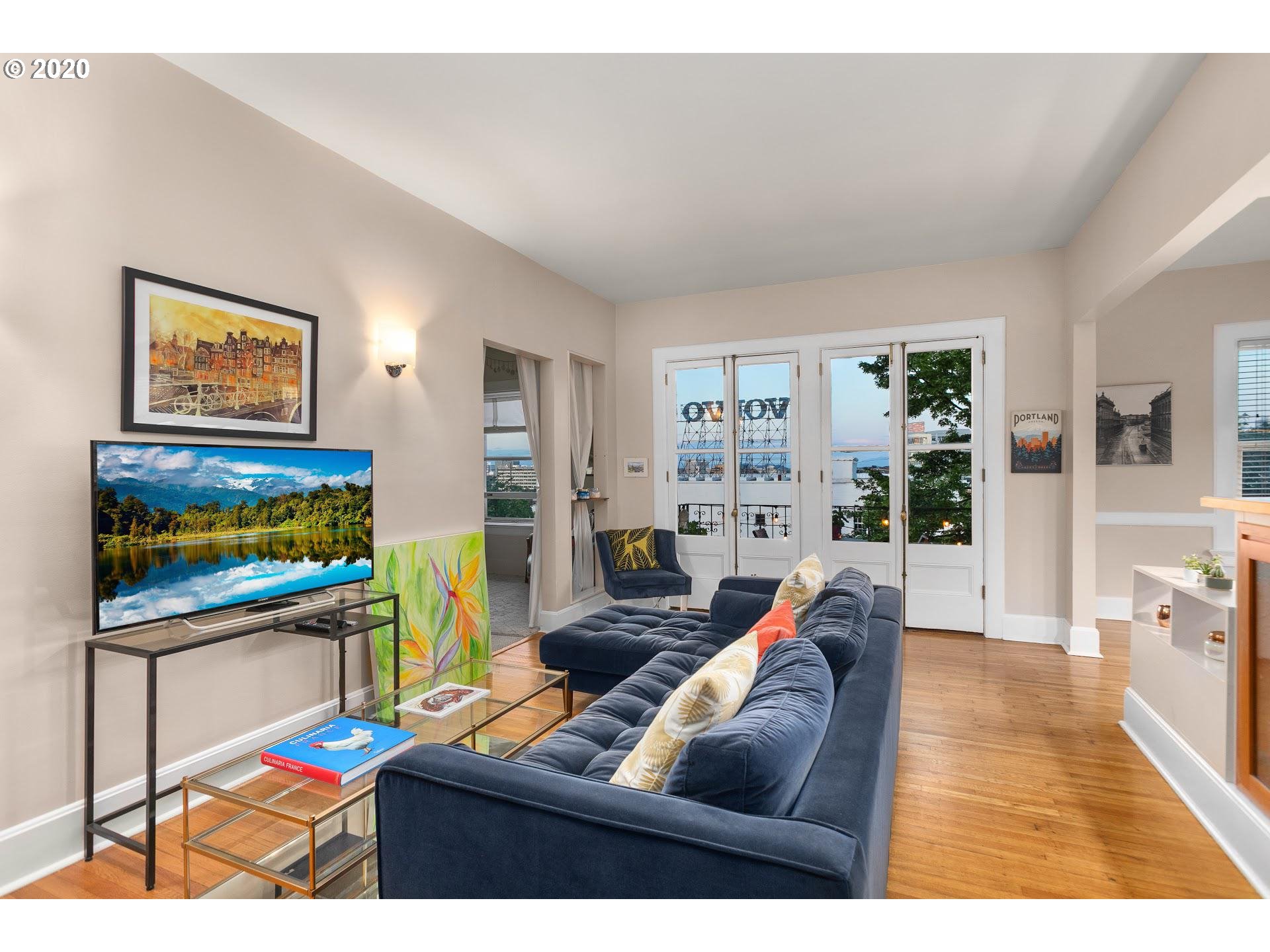 731 Southwest King Avenue, Unit 16 Portland, OR 97205 - Photo 8 of 27