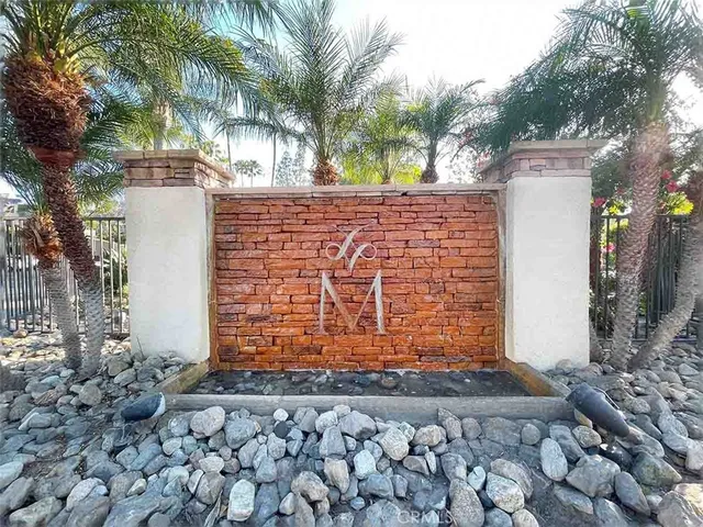 $2,250 | 5515 Canoga Avenue, Unit 231, Woodland Hills, CA 91367