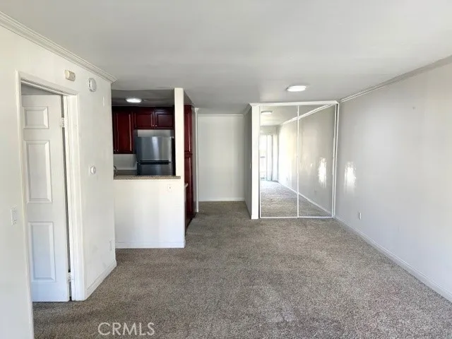 $2,250 | 5515 Canoga Avenue, Unit 231, Woodland Hills, CA 91367