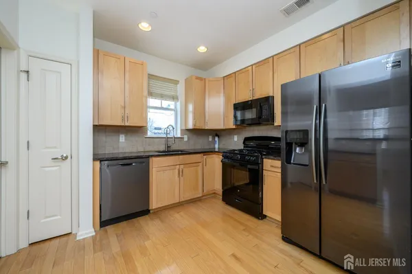 $399,000 | 361 Lehigh Avenue, Perth Amboy, NJ 08861