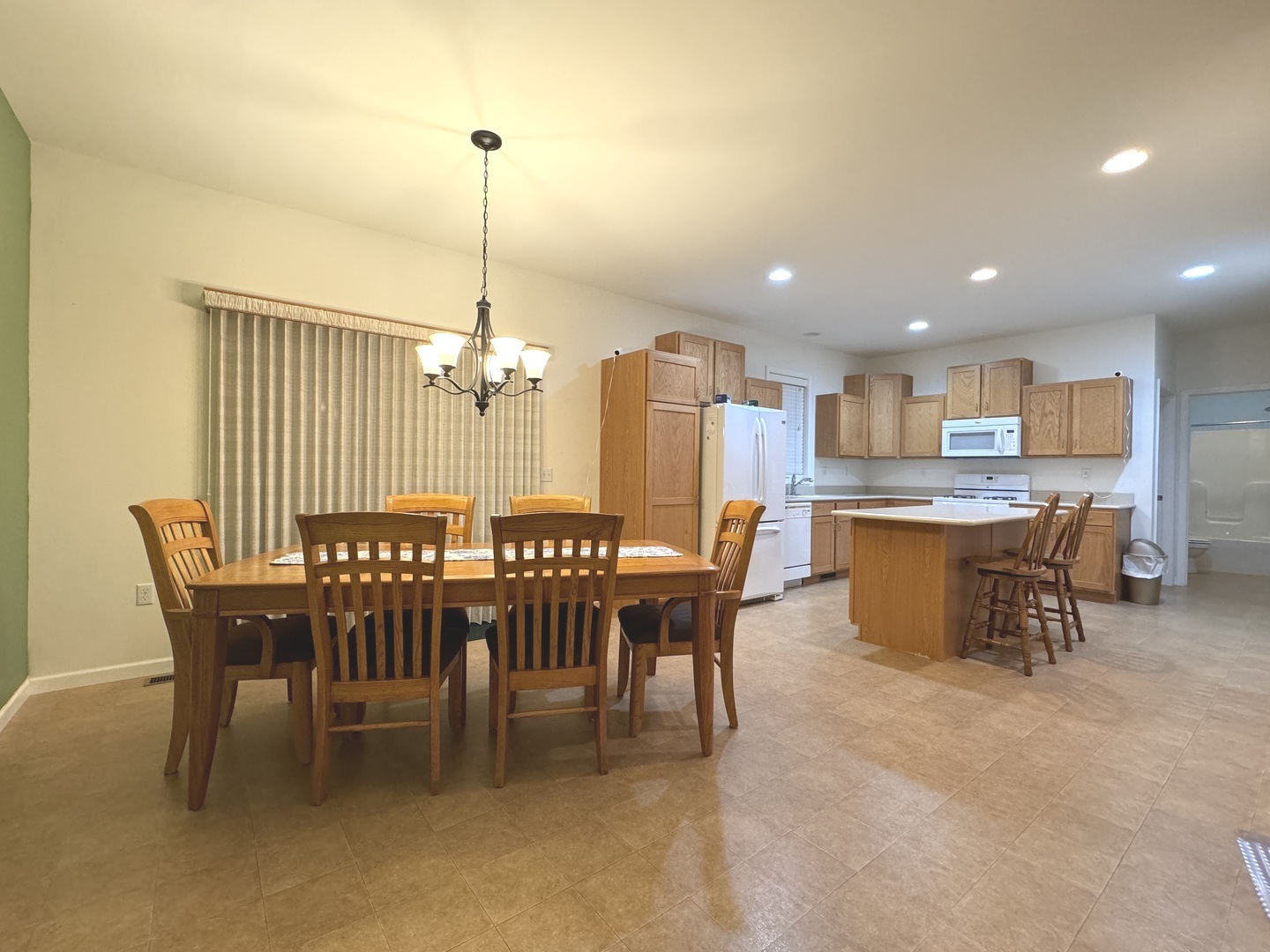 3573 South 4500th Road East St. Anne, IL 60964 - Photo 4 of 14 Gallery Image 4