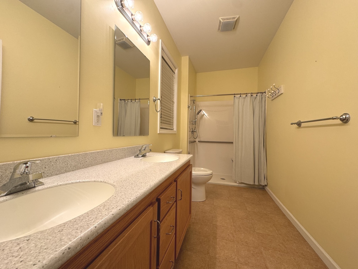 3573 South 4500th Road East St. Anne, IL 60964 - Photo 9 of 14 Gallery Image 9