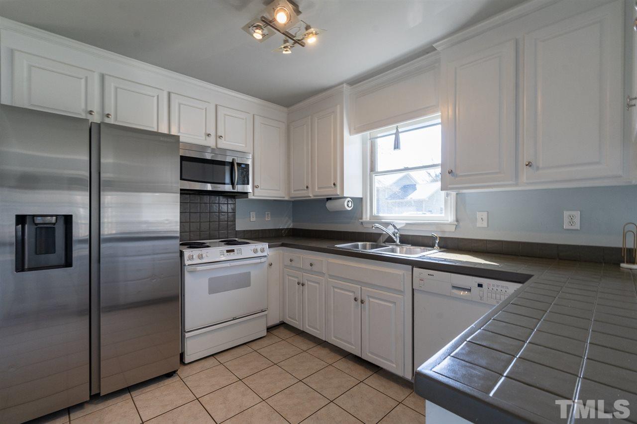 4109 Yates Mill Pond Road Raleigh, NC 27606 - Photo 7 of 22 Gallery Image 7
