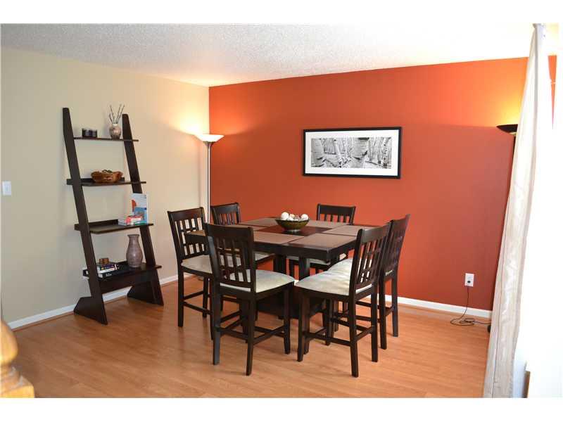 10812 Roundtree Road Fishers, IN 46037 - Photo 2 of 16 Gallery Image 2