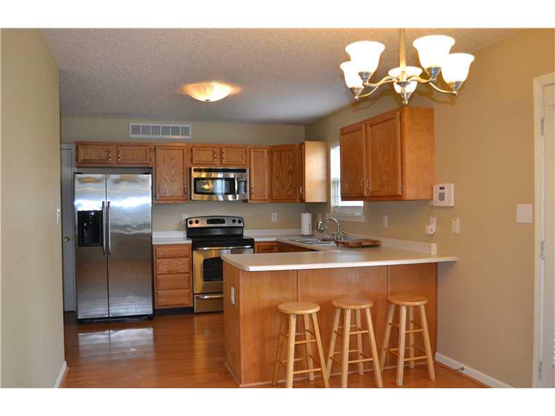 10812 Roundtree Road Fishers, IN 46037 - Photo 6 of 16 Gallery Image 6