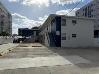 $2,300 | 1607 Northwest 16th Avenue, Unit 1, Miami, FL 33125
