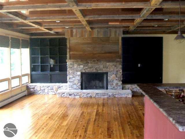 22549 21 Mile Road Tustin, MI 49688 - Photo 11 of 15 1715154-10.JPG